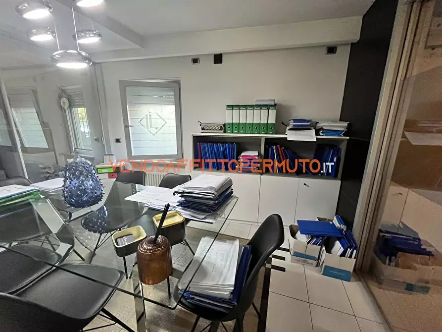 Immagine 3 di Ufficio in vendita  in VIA MATTEOTTI a Romano Di Lombardia