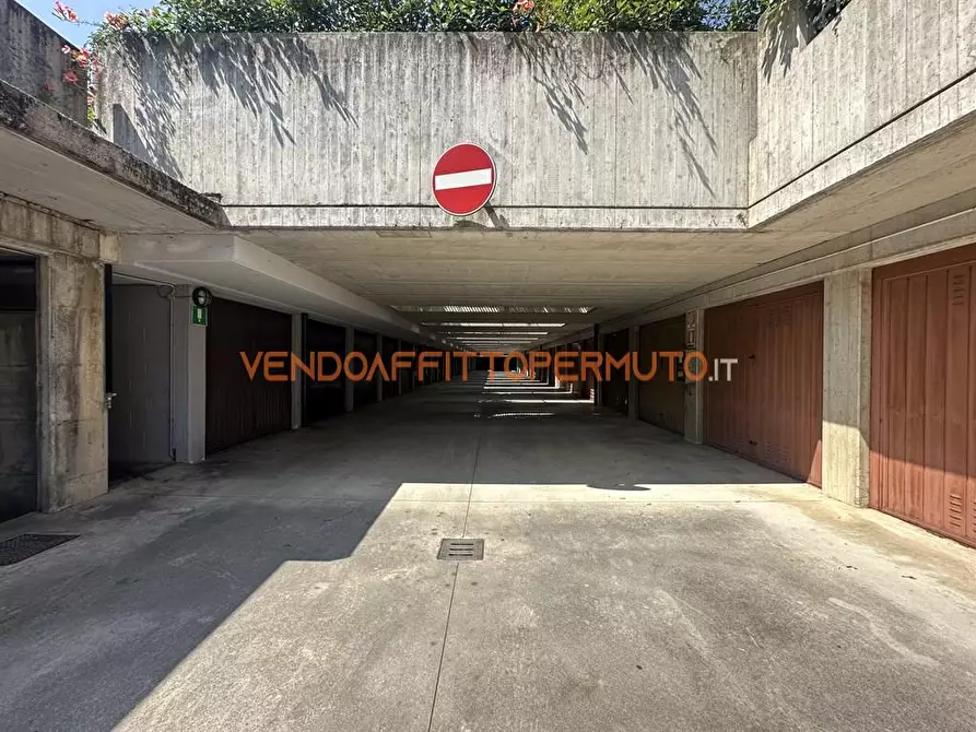 Immagine 2 di Box auto in vendita  in VIA TRENTO 57 a Treviglio