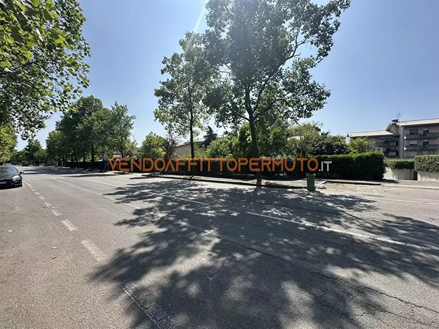 Immagine 5 di Box auto in vendita  in VIA TRENTO 57 a Treviglio