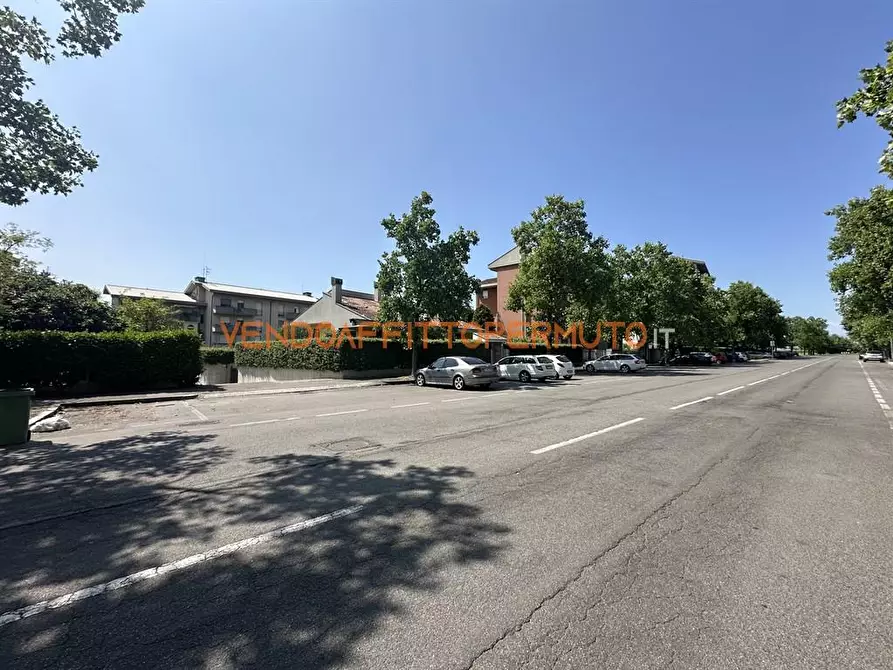 Immagine 4 di Box auto in vendita  in VIA TRENTO 57 a Treviglio