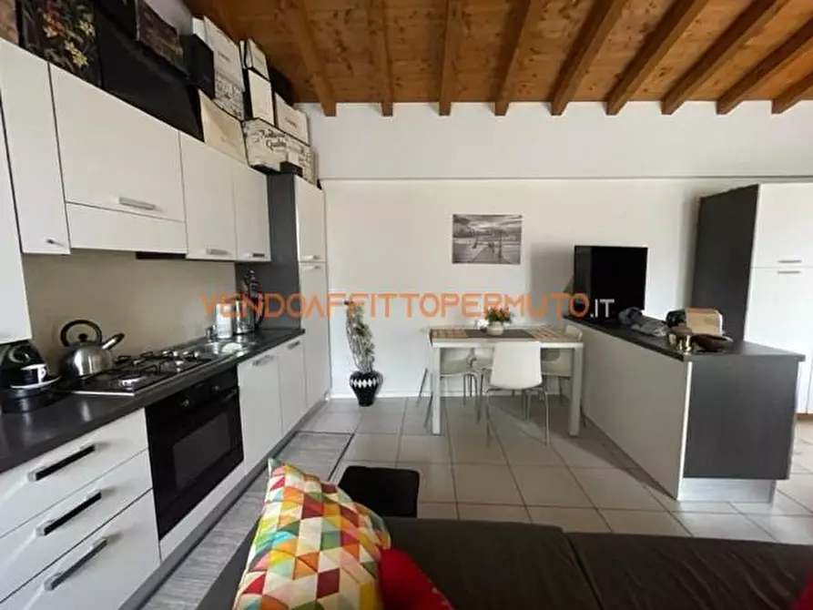 Immagine 5 di Appartamento in vendita  in PIAZZA GIUSEPPE GARIBALDI a Ghisalba