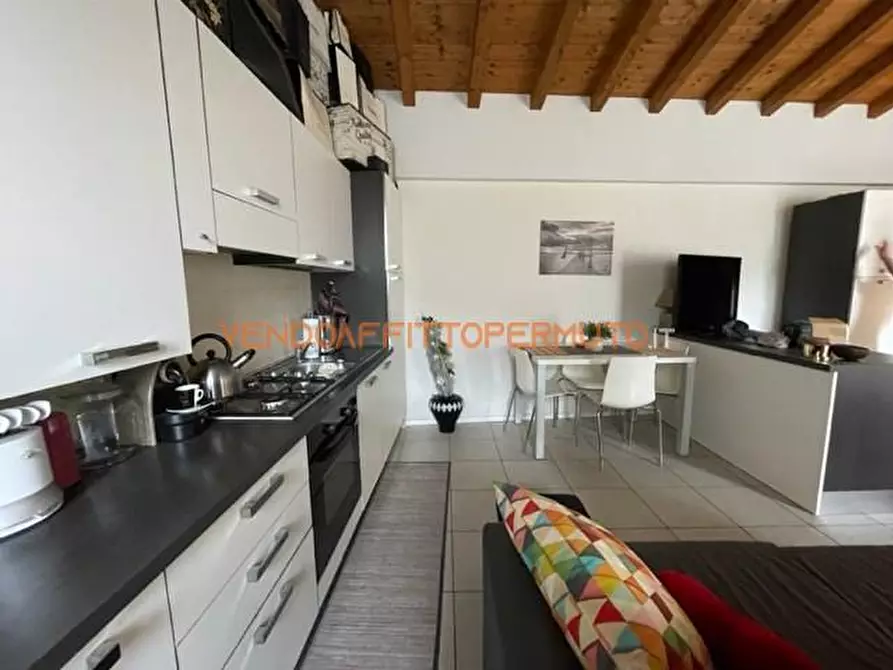 Immagine 4 di Appartamento in vendita  in PIAZZA GIUSEPPE GARIBALDI a Ghisalba