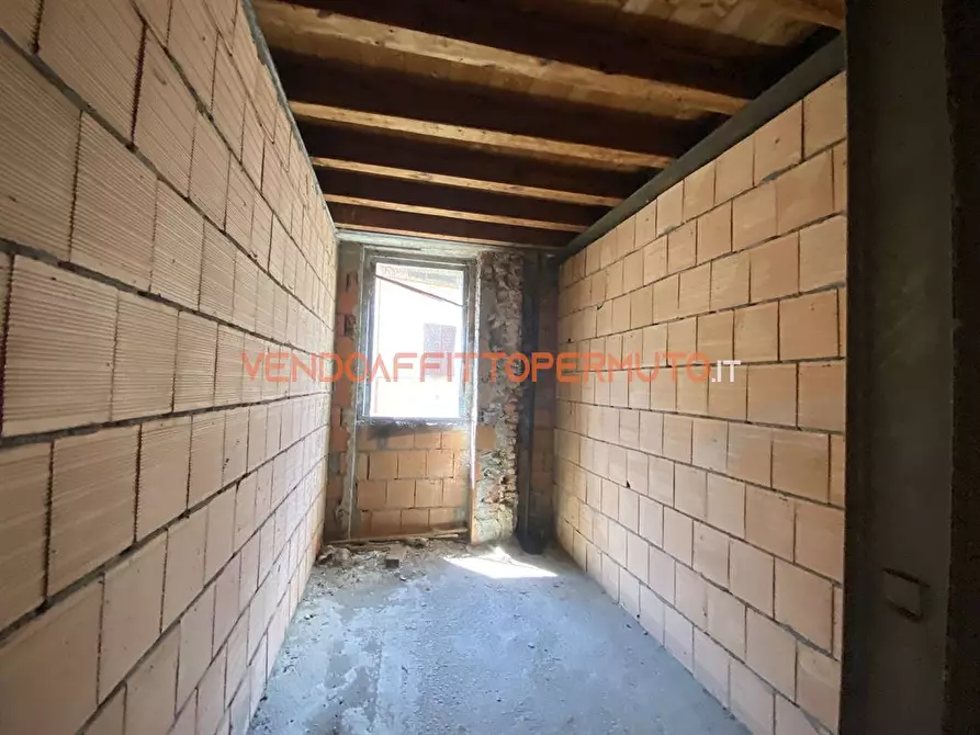 Immagine 3 di Palazzo in vendita  in VIA PAPA GIOVANNI a Calcio