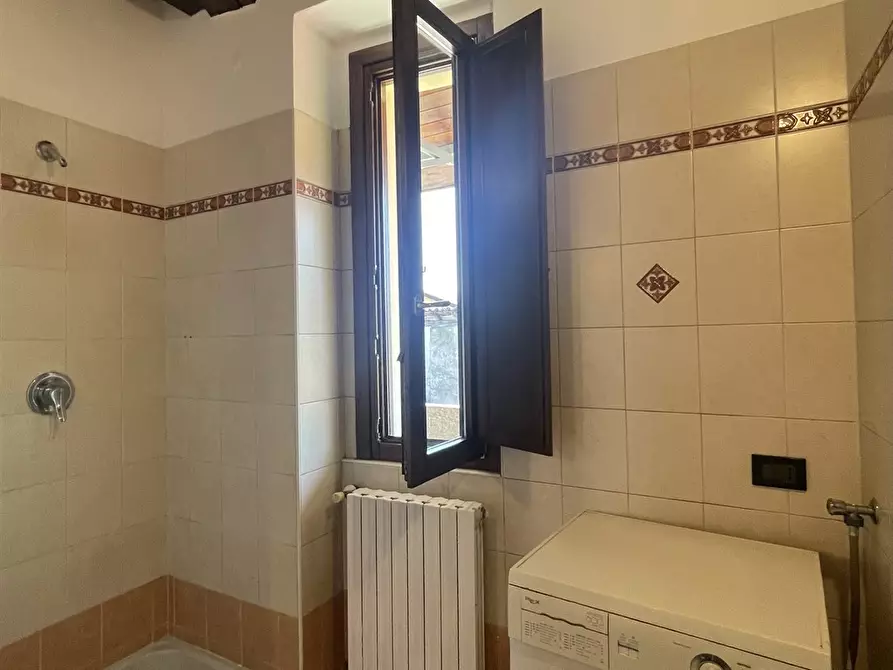 Immagine 4 di Appartamento in vendita  in VIA MARCONI 18 a Calvenzano