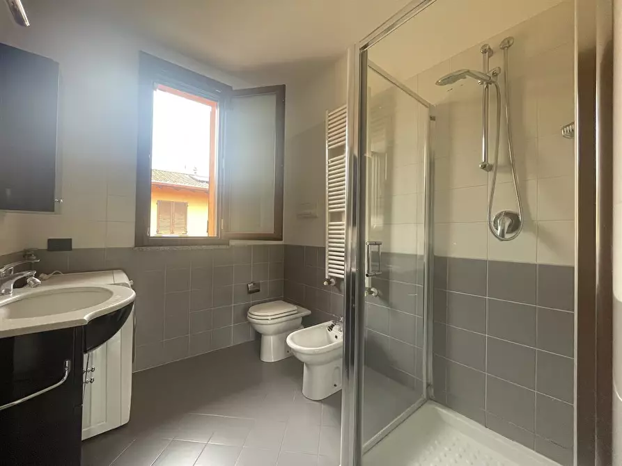 Immagine 2 di Appartamento in vendita  in via firenze 18 a Calvenzano