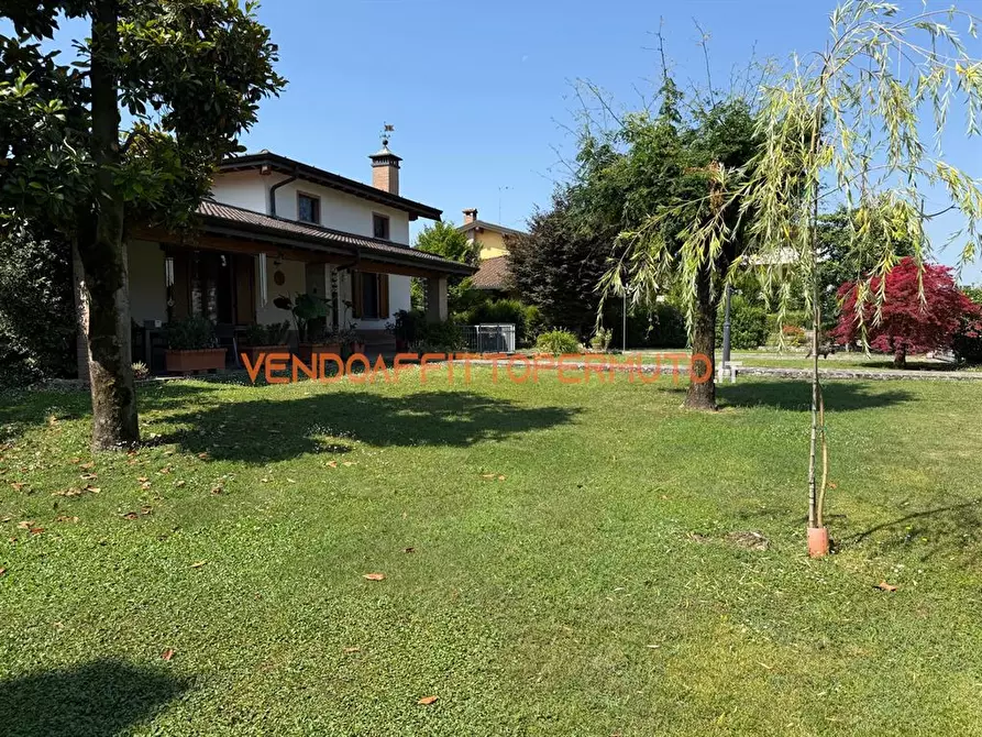 casa indipendente in vendita a Romano di Lombardia