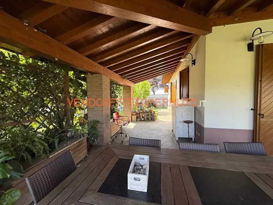 Immagine 6 di Villa in vendita  in VIA LOMBARDIA a Romano Di Lombardia