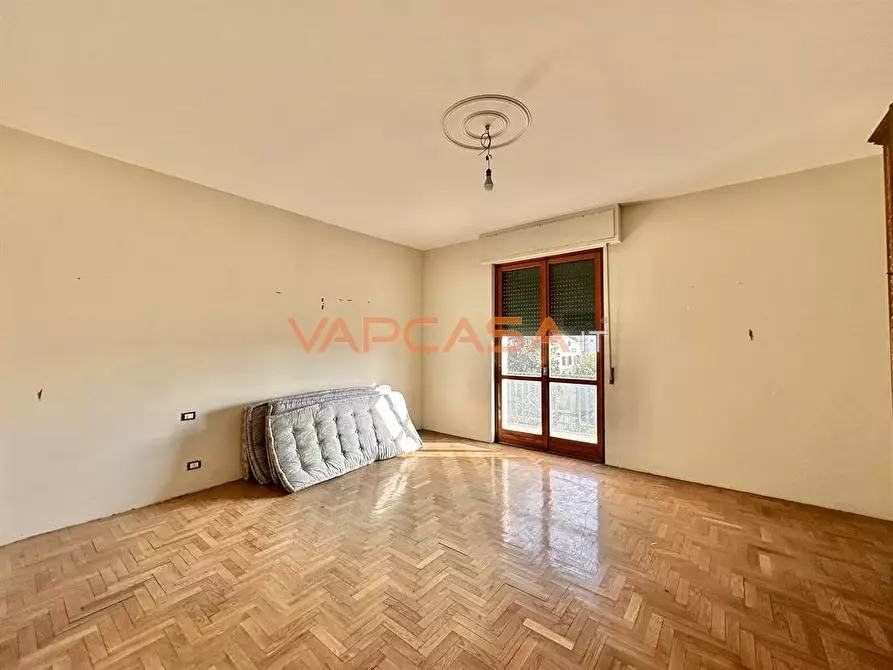 Immagine 4 di Casa bifamiliare in vendita  in VIA FOSSE ARDEATINE a Calcio