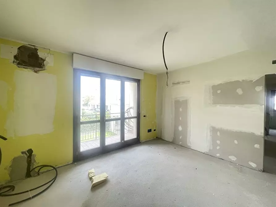 Immagine 2 di Appartamento in vendita  in VIA PONTIROLO a Treviglio