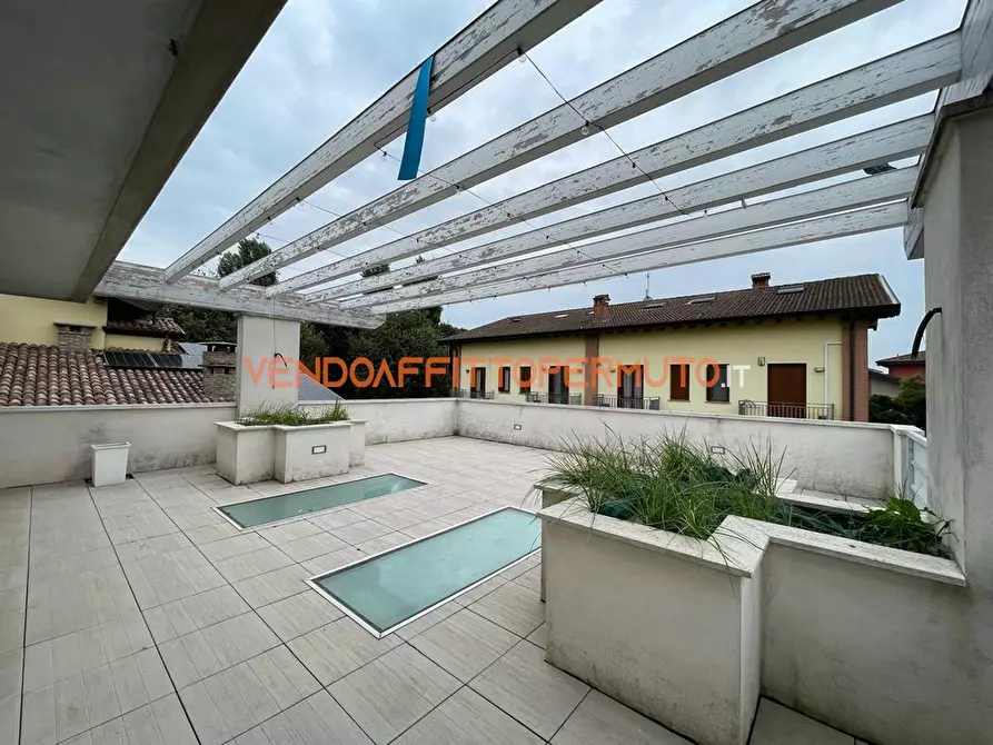 Immagine 3 di Villa in vendita  in guglielmo marconi a Romano Di Lombardia