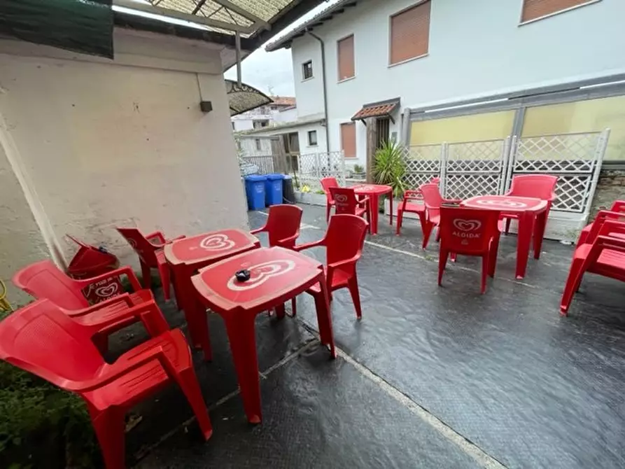 Immagine 1 di Bar / Ristorante in vendita  in VIA LUSARDI a Calvenzano