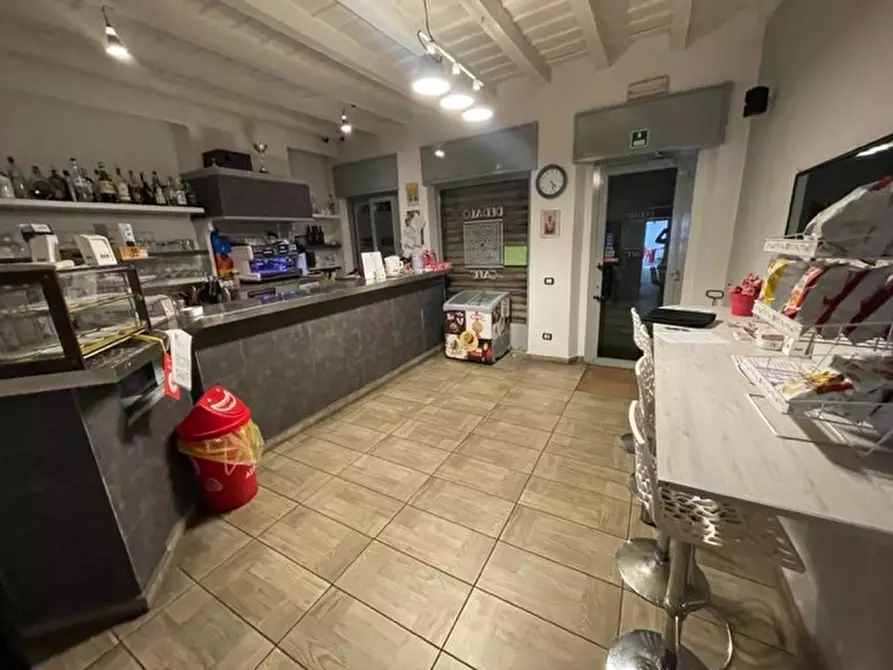 Immagine 9 di Bar / Ristorante in vendita  in VIA LUSARDI a Calvenzano