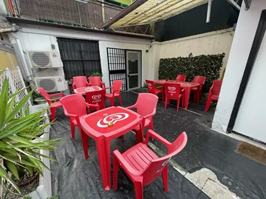 Immagine 2 di Bar / Ristorante in vendita  in VIA LUSARDI a Calvenzano