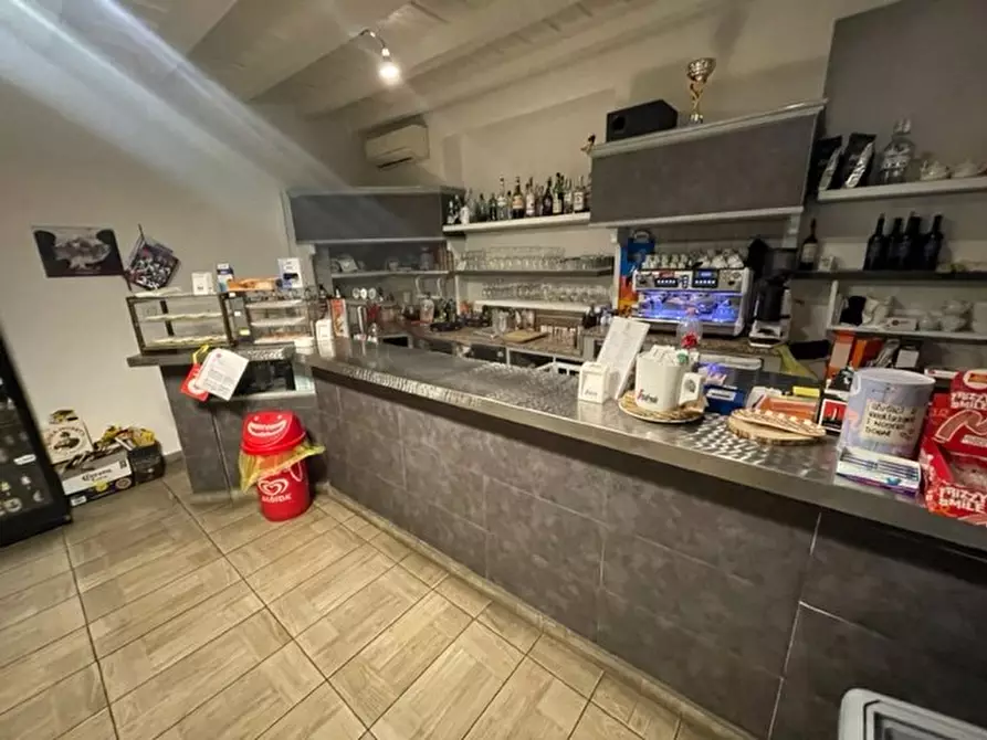 Immagine 6 di Bar / Ristorante in vendita  in VIA LUSARDI a Calvenzano
