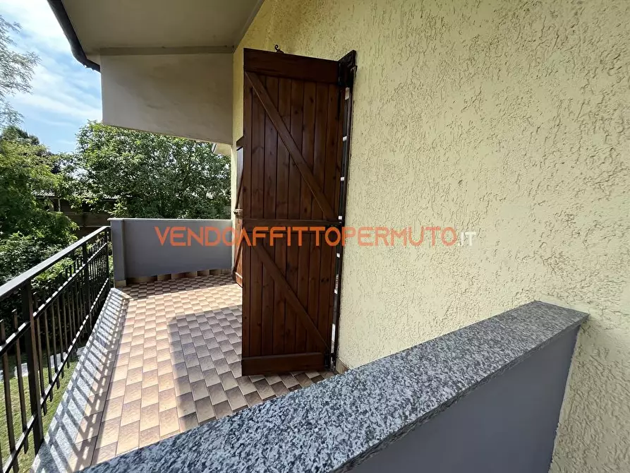 Immagine 3 di Appartamento in vendita  in VIA MOLINO a Isso