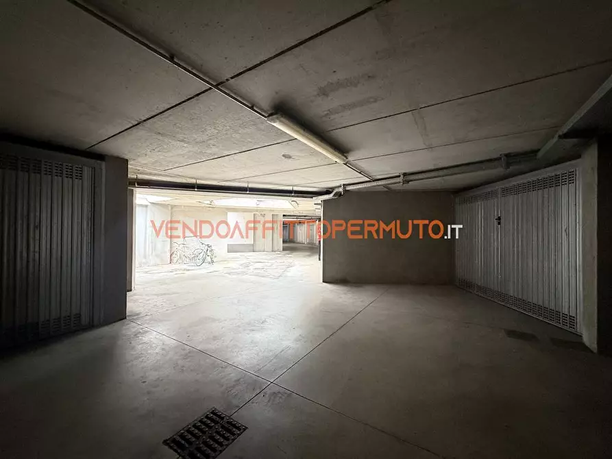 Immagine 9 di Box auto in vendita  in VIA FALCONE a Calcinate