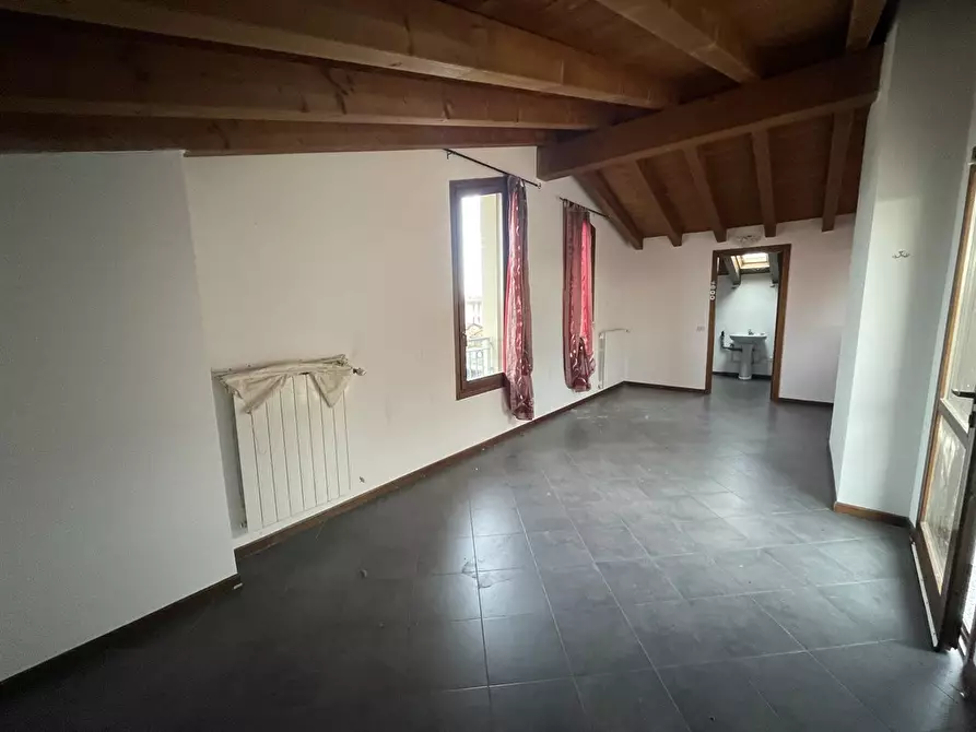Immagine 9 di Attico in vendita  in VIA DELLA CASELLA a Martinengo