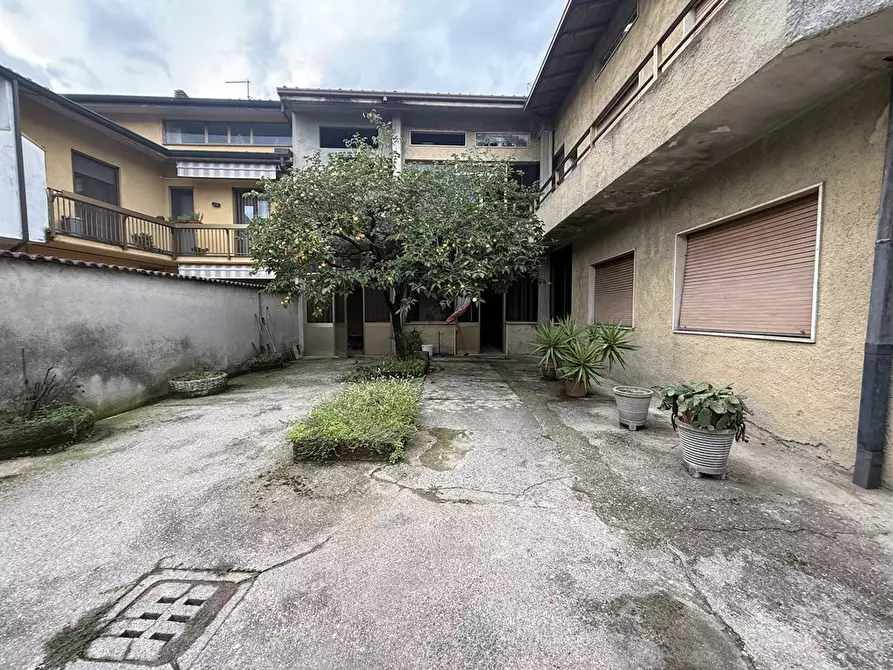 Immagine 5 di Casa indipendente in vendita  in VIA MONTE GRAPPA 1 a Cividate Al Piano