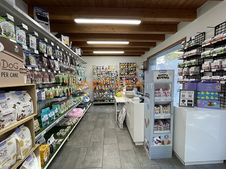 Immagine 2 di Alimentari in vendita  in VIA TRIESTE a Covo