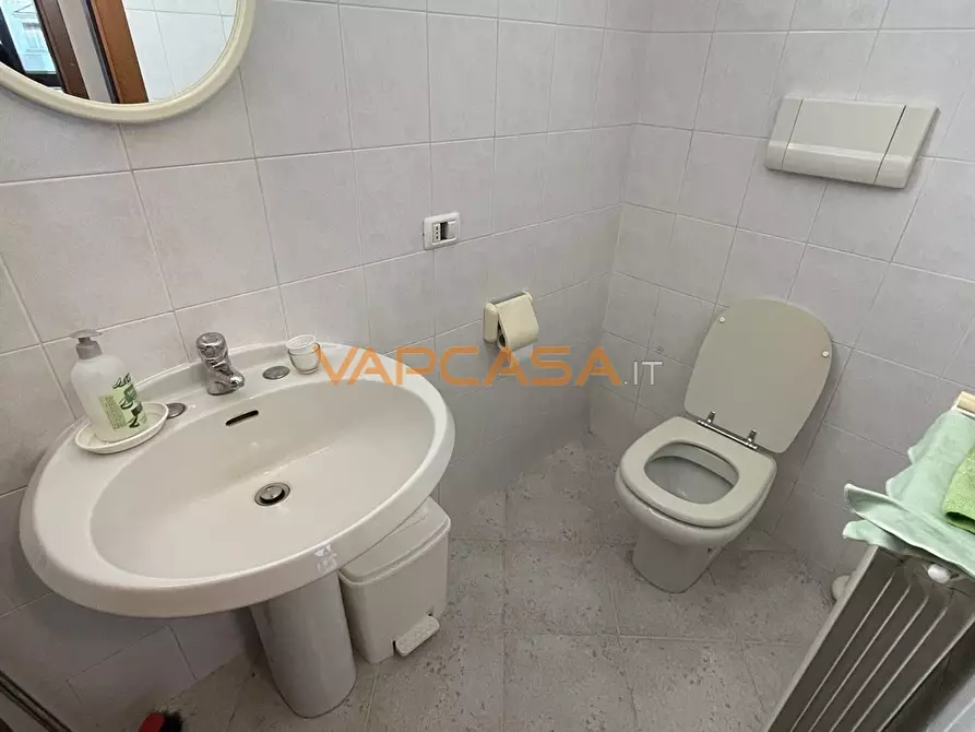 Immagine 3 di Negozio in vendita  in VIA SERIOLETTO a Martinengo