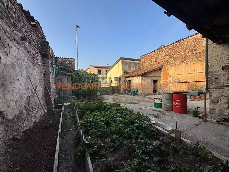 Immagine 3 di Casa indipendente in vendita  in VIA VAVASSORI 11 a Cividate Al Piano