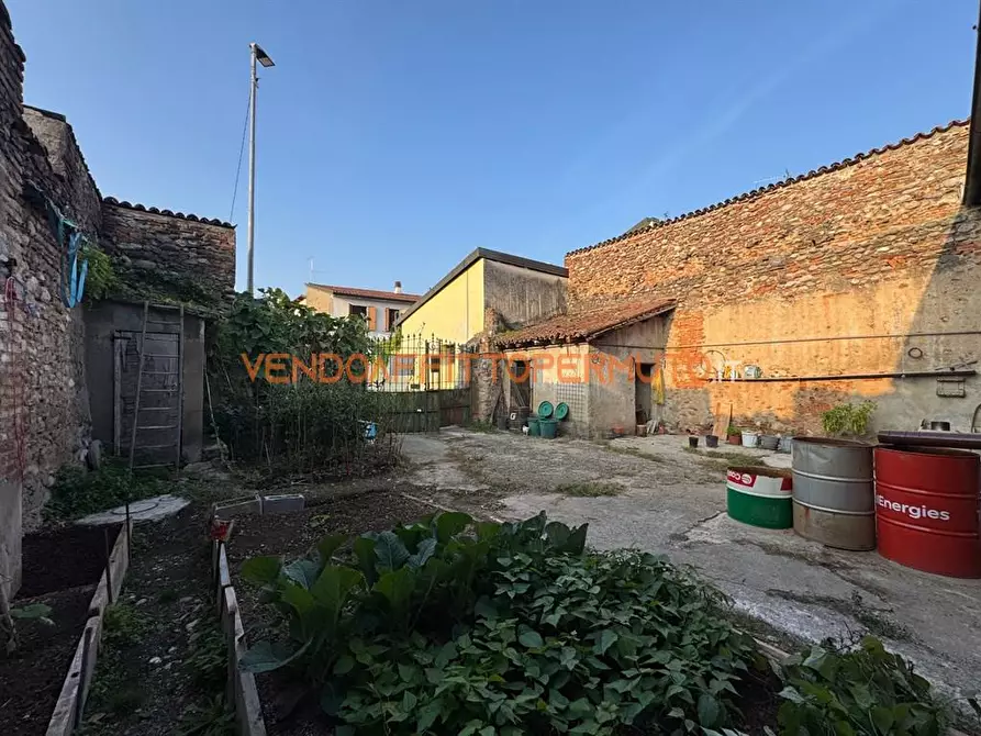 Immagine 5 di Casa indipendente in vendita  in VIA VAVASSORI 11 a Cividate Al Piano