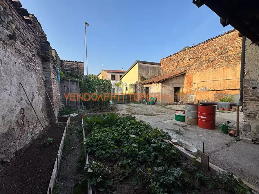 Immagine 4 di Casa indipendente in vendita  in VIA VAVASSORI 11 a Cividate Al Piano