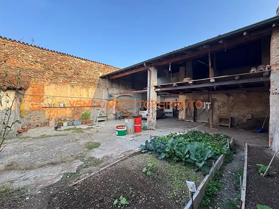 Immagine 1 di Casa indipendente in vendita  in VIA VAVASSORI 11 a Cividate Al Piano