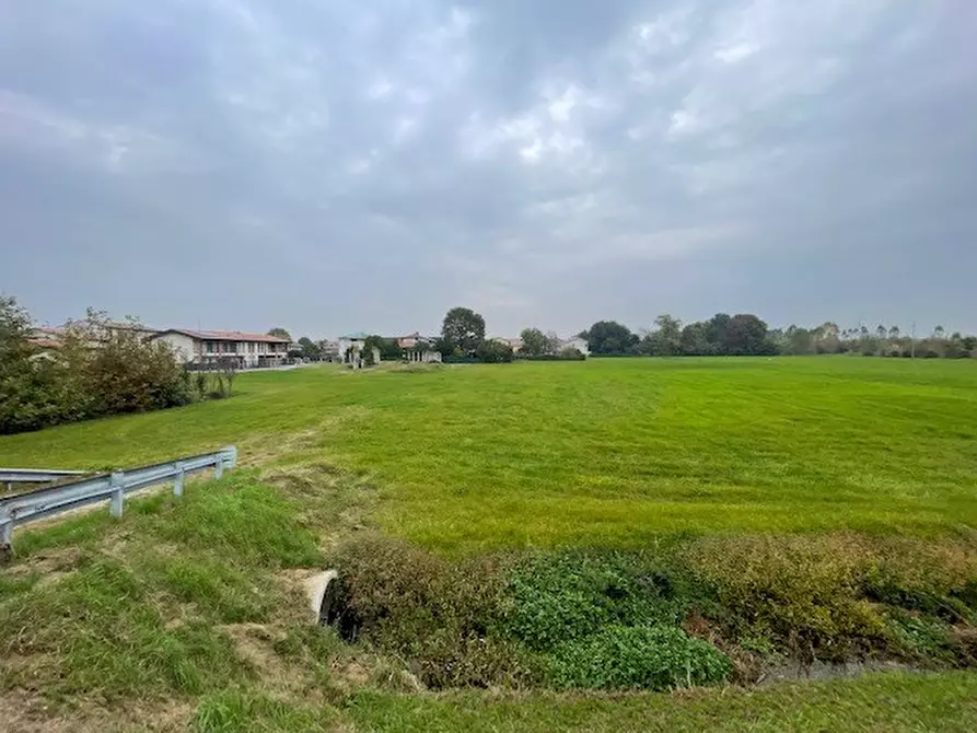 Immagine 7 di Terreno edificabile in vendita  in VIA CARAVAGGIO a Caravaggio