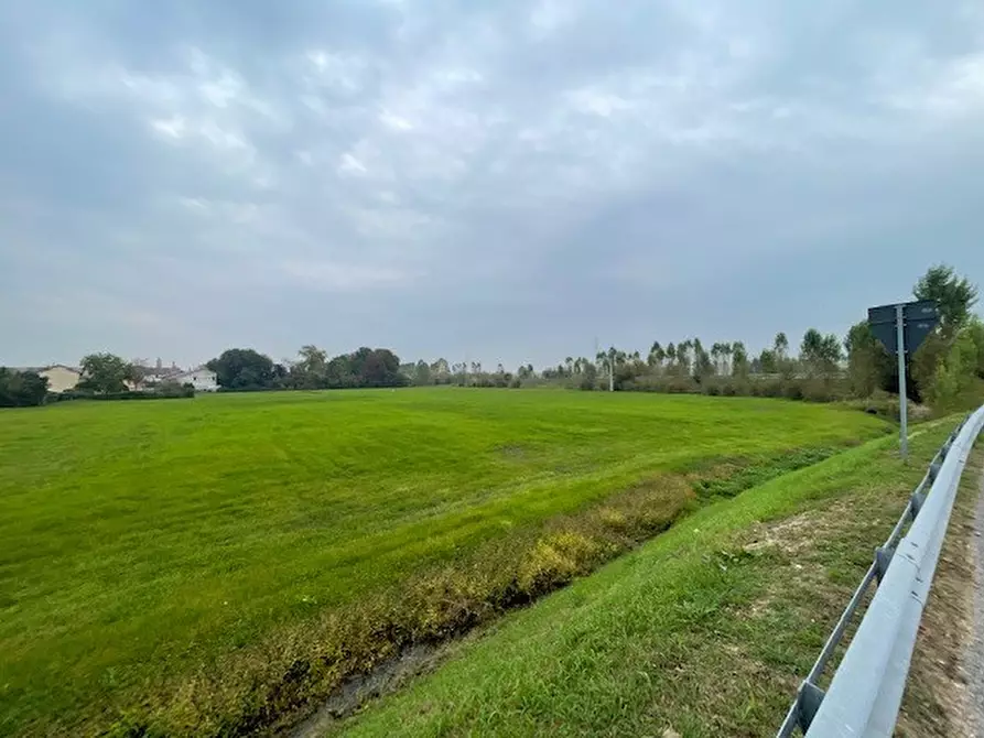 Immagine 4 di Terreno edificabile in vendita  in VIA CARAVAGGIO a Caravaggio