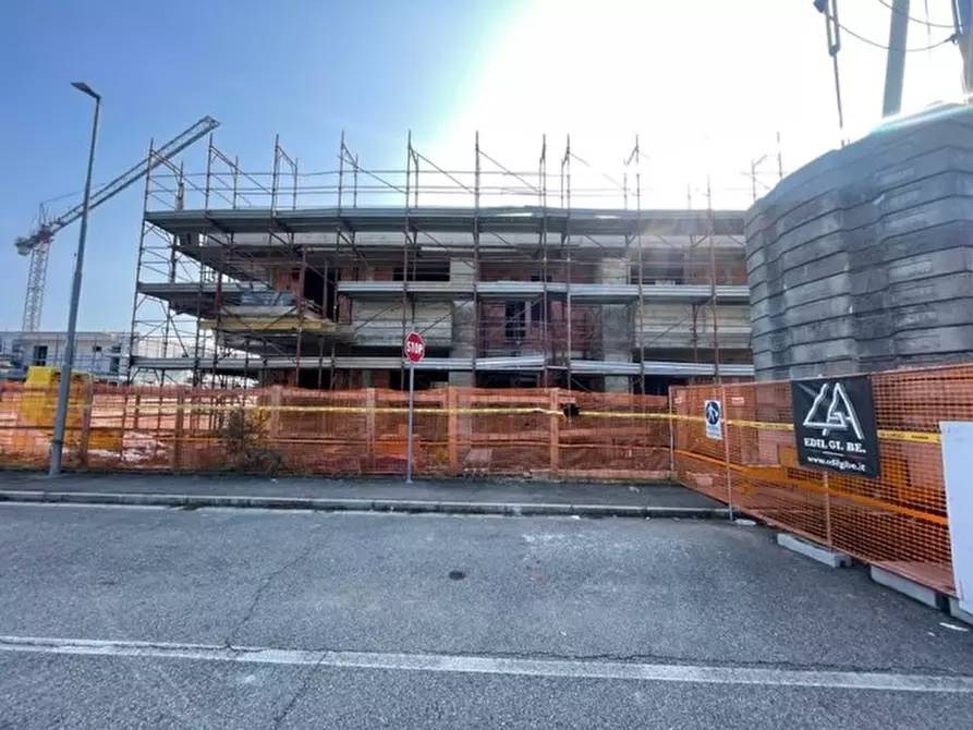 Immagine 4 di Appartamento in vendita  in viA ROGGIA MORNICHELLO a Cavernago