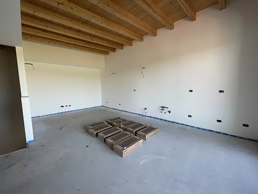 Immagine 9 di Casa bifamiliare in vendita  in VIA SEGNI ANTONIO a Cologno Al Serio