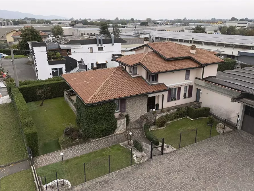 Immagine 3 di Villa in vendita  in via giovanni zanelli 49 a Palazzolo Sull'oglio
