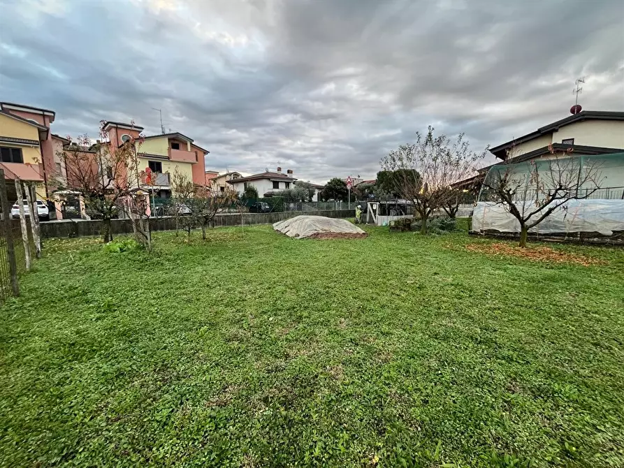 Immagine 6 di Terreno edificabile in vendita  in via pietro rama a Lurano