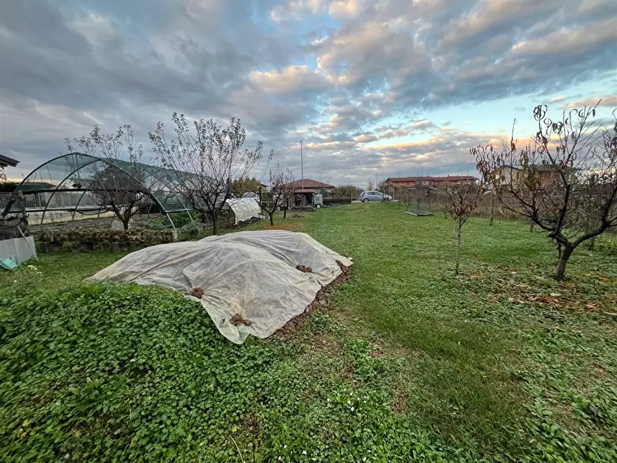 Immagine 1 di Terreno edificabile in vendita  in via pietro rama a Lurano