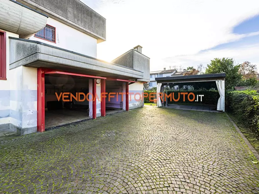 Immagine 5 di Villa in vendita  in VIA DEI PLATANI 4 a Mozzanica