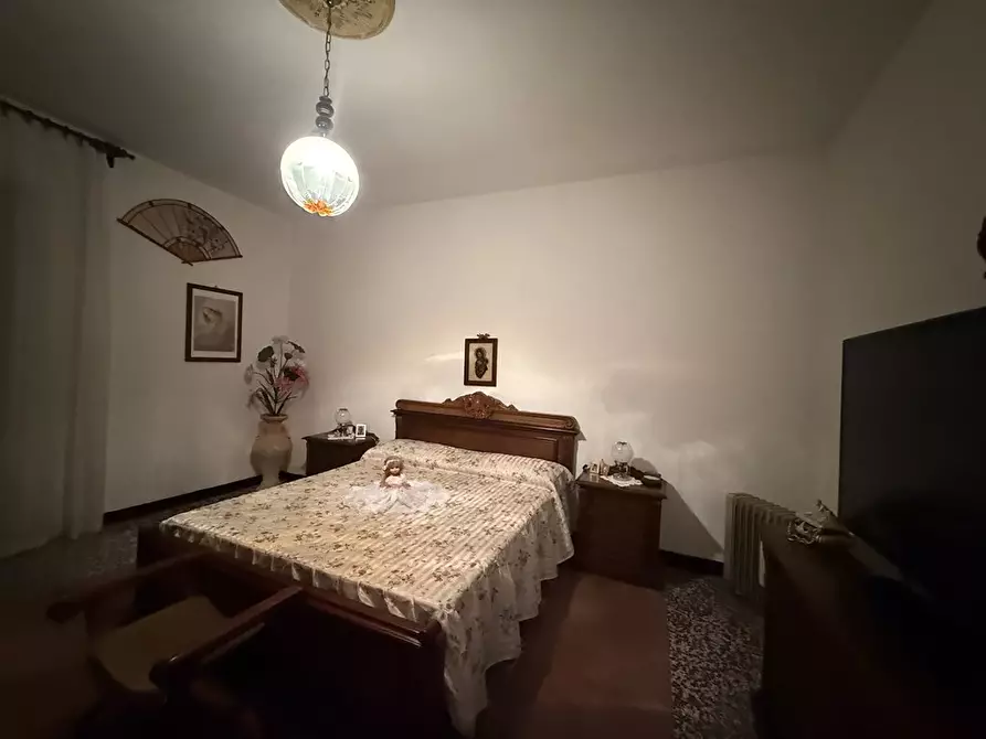 Immagine 1 di Casa indipendente in vendita  in VIA LEOPARDI 1 a Pontoglio