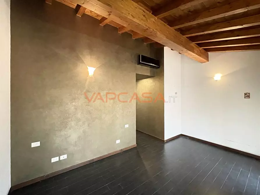 Immagine 4 di Casa semindipendente in vendita  in VIA BALILLA 33 a Romano Di Lombardia