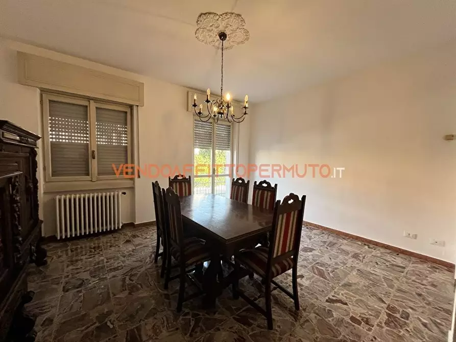 Immagine 2 di Appartamento in vendita  in VIA CRISPI a Romano Di Lombardia