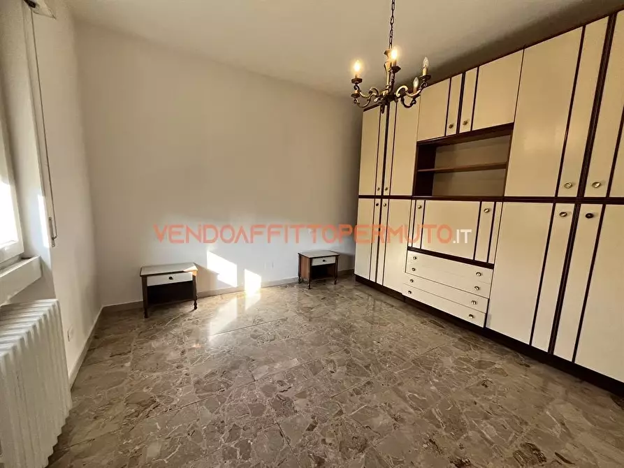 Immagine 8 di Appartamento in vendita  in VIA CRISPI a Romano Di Lombardia