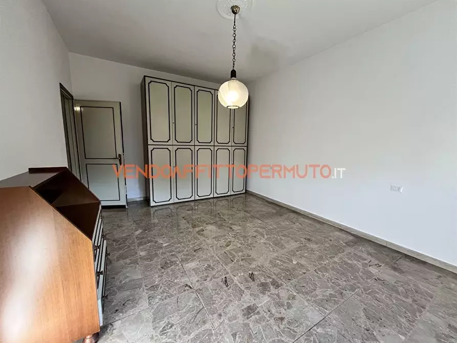 Immagine 9 di Appartamento in vendita  in VIA CRISPI a Romano Di Lombardia