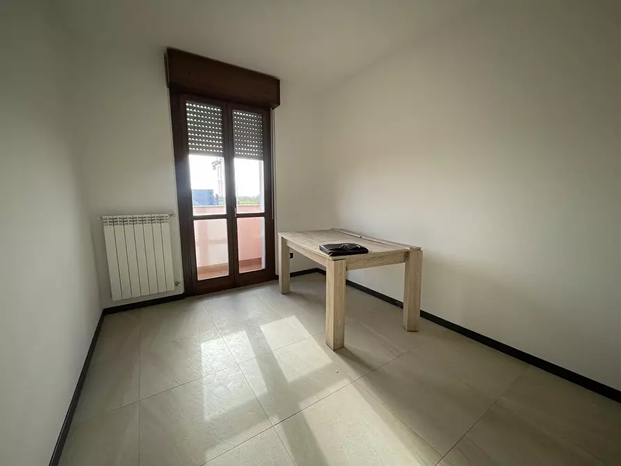 Immagine 3 di Appartamento in vendita  in VIALE LOMBARDIA a Romano Di Lombardia