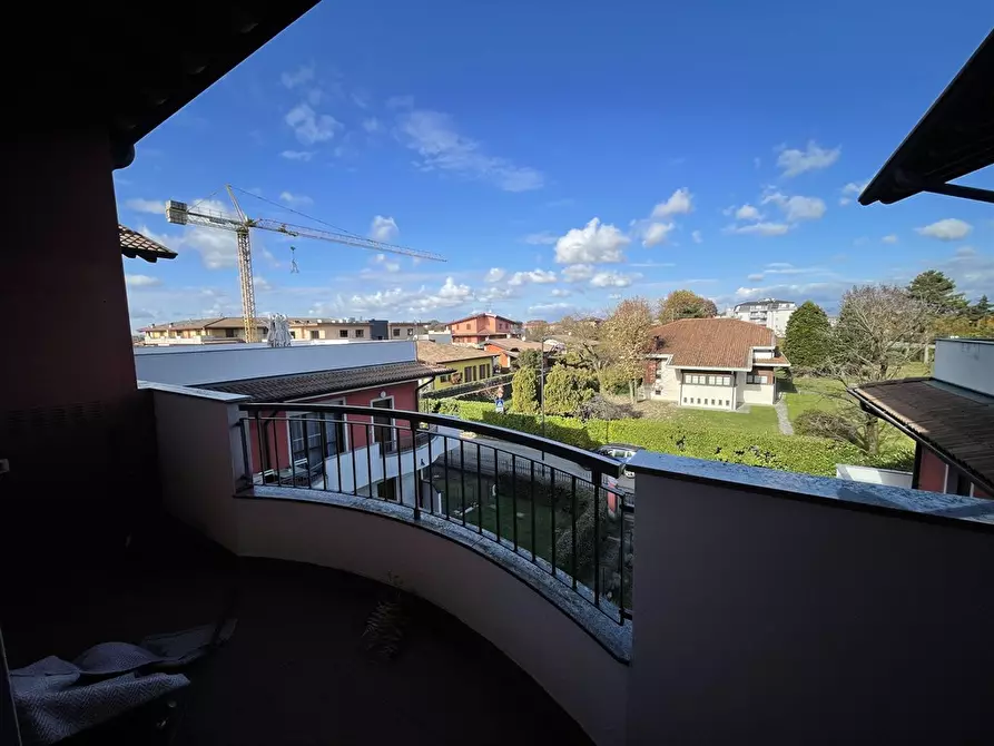 Immagine 7 di Appartamento in vendita  in VIALE LOMBARDIA a Romano Di Lombardia