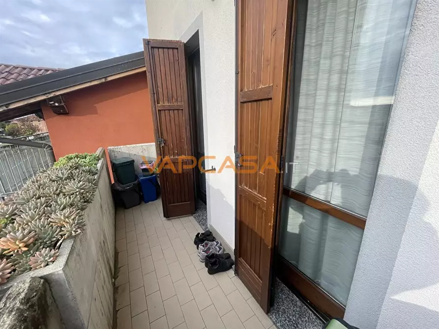 Immagine 1 di Appartamento in vendita  in VIA DELLA CASELLA a Martinengo