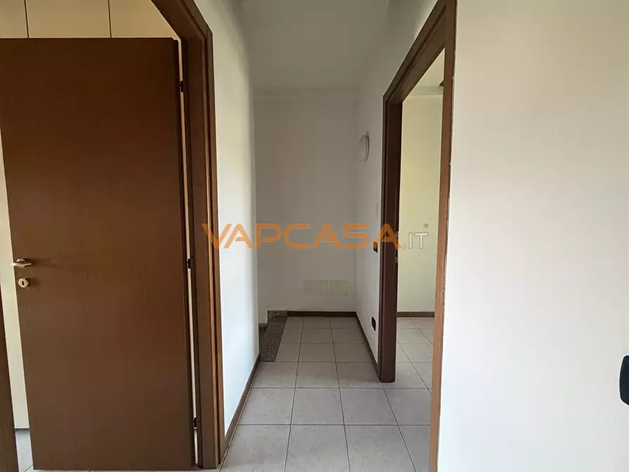 Immagine 4 di Appartamento in vendita  in via Palmiro Togliatti snc a Quinzano D'oglio