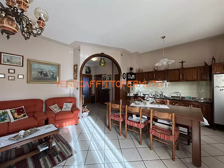 Immagine 1 di Appartamento in vendita  in VIA IV NOVEMBRE a Palosco