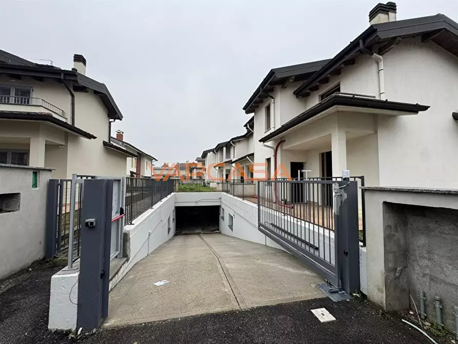 Immagine 9 di Villetta a schiera in vendita  in Via IV Novembre a Castel Rozzone