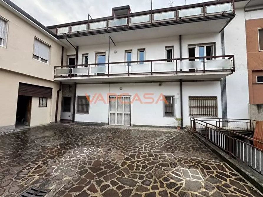 Immagine 2 di Appartamento in vendita  in via marconi 45 a Cividate Al Piano