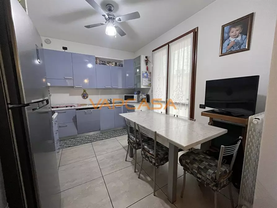 Immagine 1 di Appartamento in vendita  in VIA PIAVE a Martinengo