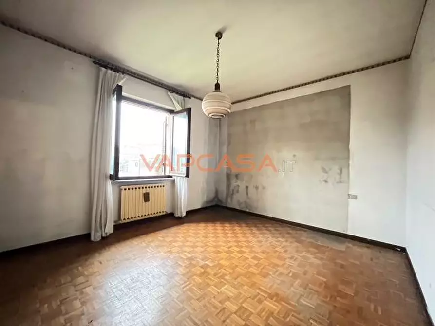 Immagine 4 di Casa indipendente in vendita  in VIA GIACOMO PUCCINI a Lurano